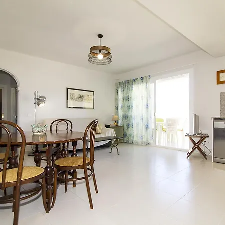 P2. Octavi, 4 Pax,pineda De Mar Appartement